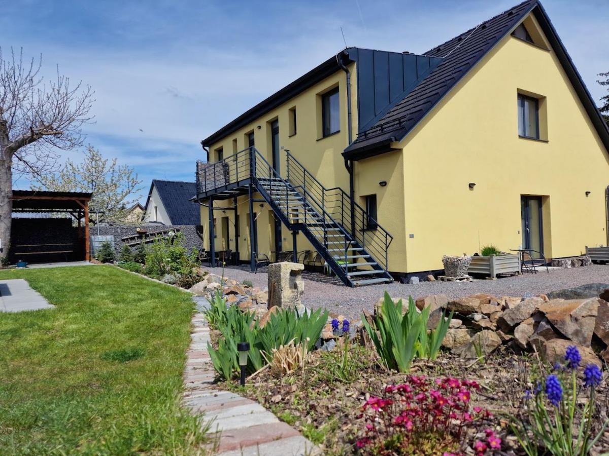 Apartmány Pod Čápy, Nasavrky Exterior foto